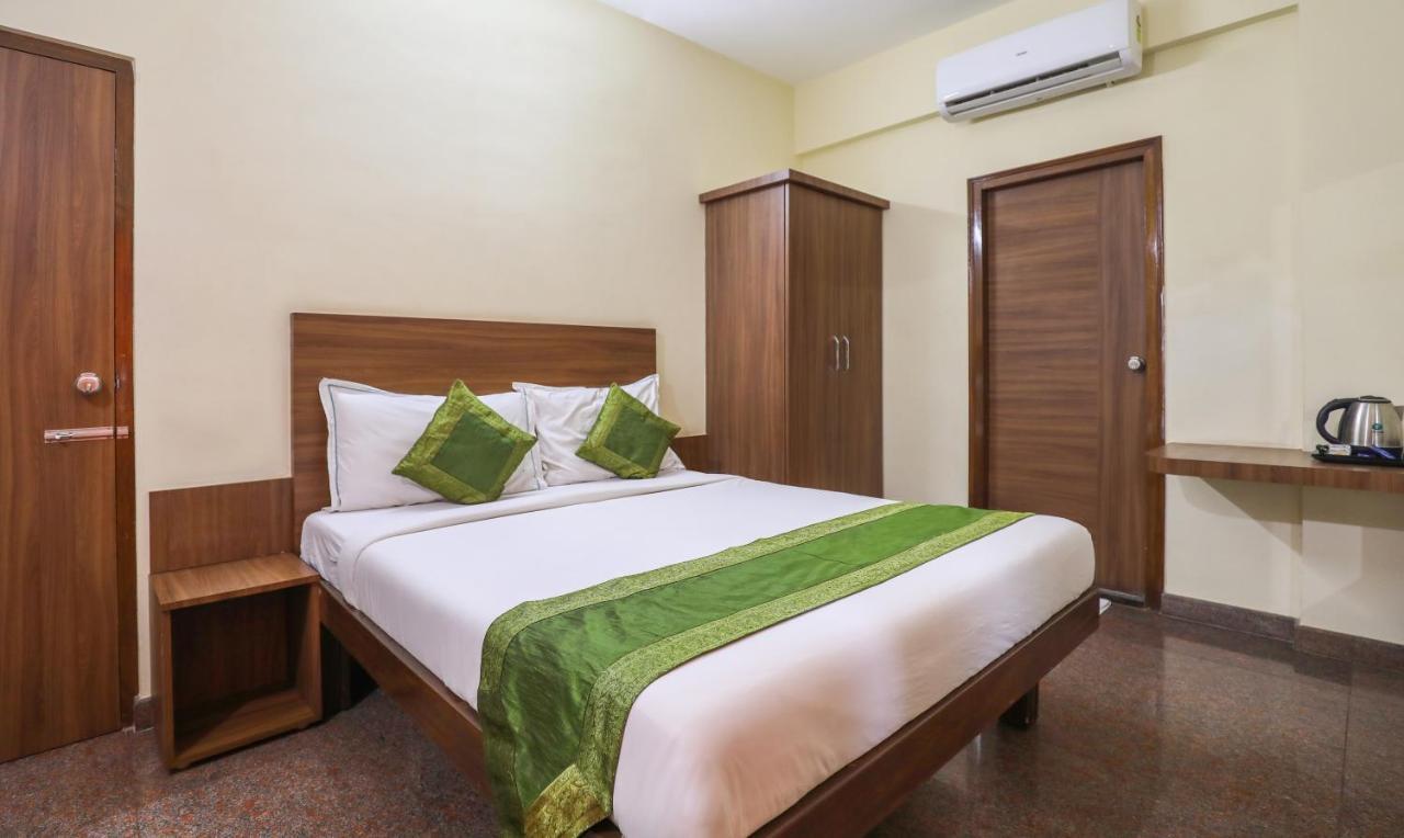 Treebo Trip Kapil Royalista Hotel Ludhiana Exterior photo